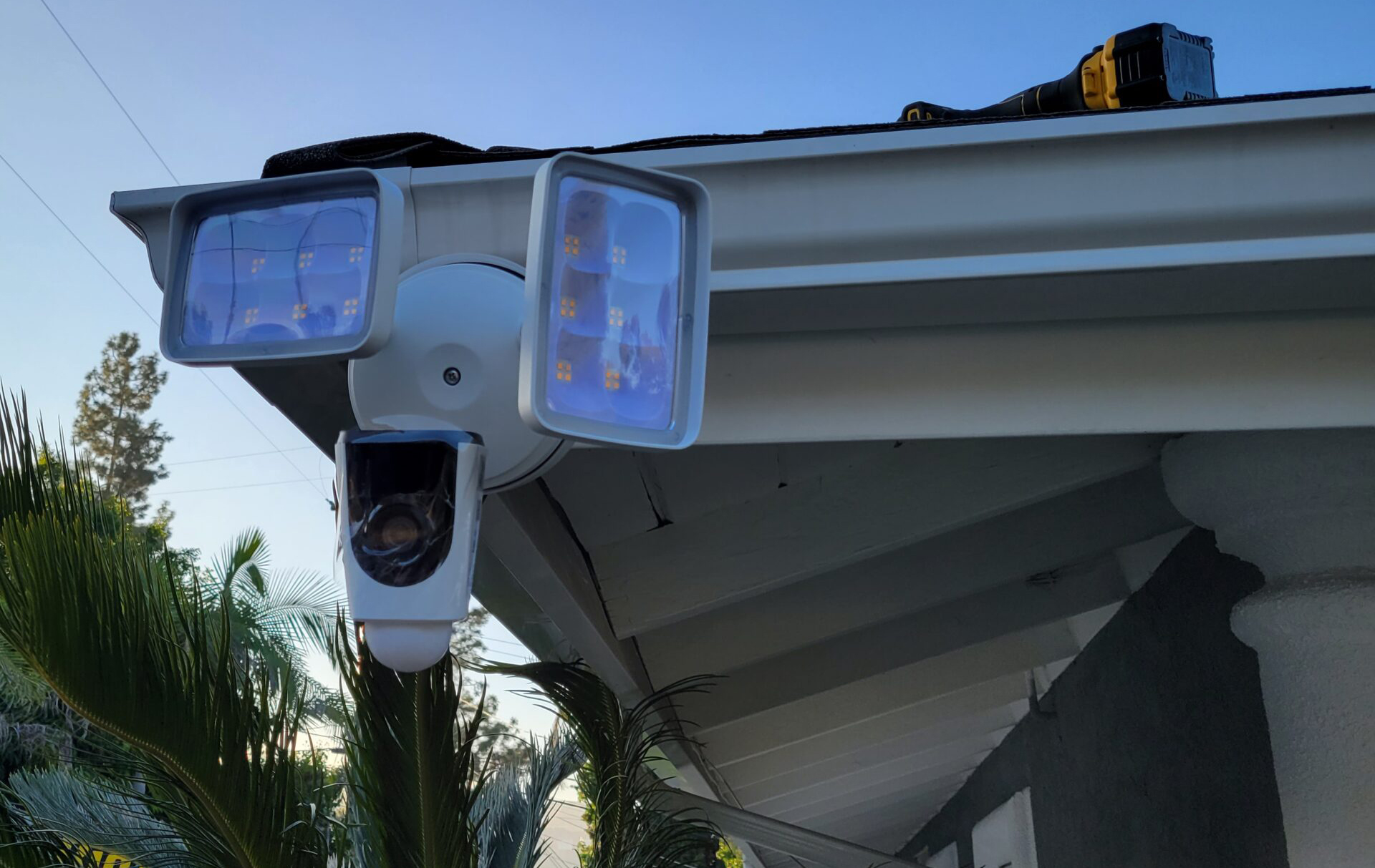 Spot light Camera